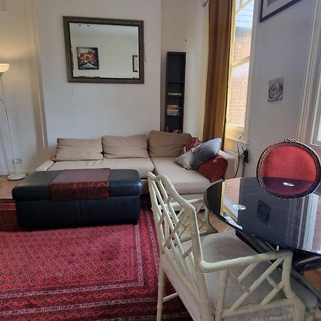 Extra Large One Bedroom Flat With Parking 伦敦 外观 照片